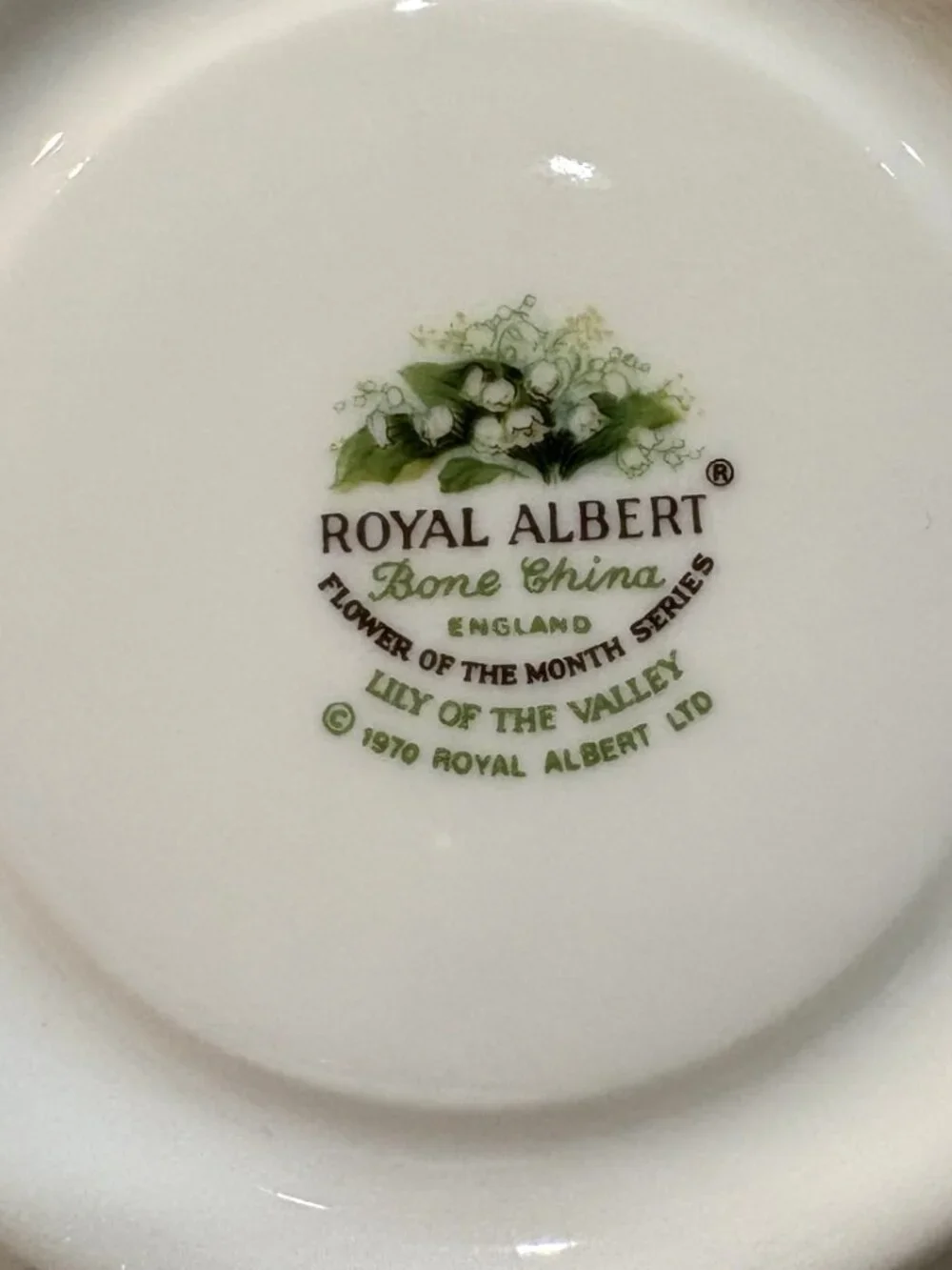Royal Albert England Flower of the Month May Lily of the Valley Cup Saucer Set